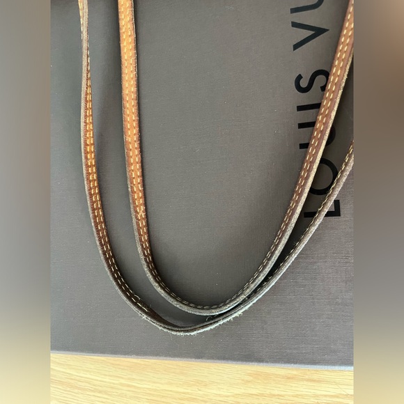 Louis Vuitton Neverfull MM tote - Picture 5 of 11
